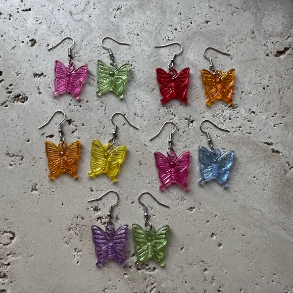 Handmade clear butterfly earrings 🦋 - Picture 2 of 2